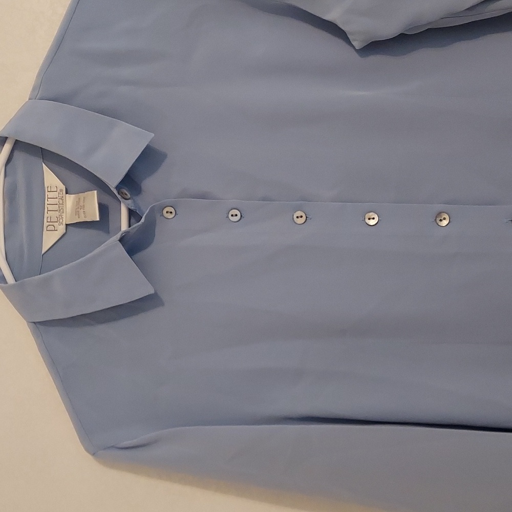 Petite Sophisticate Light Blue Womens Shirt 100% SILK - Picture 6 of 7